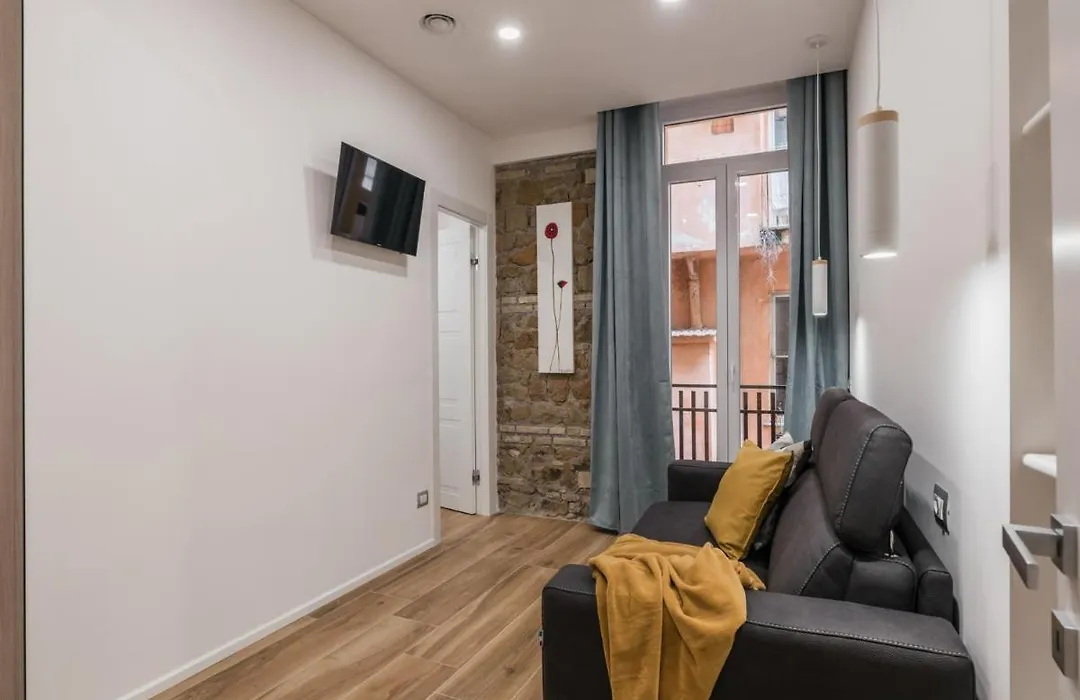The Best Rent - Modern Three-Bedroom Apartment A Few Steps From The Colosseum-1
